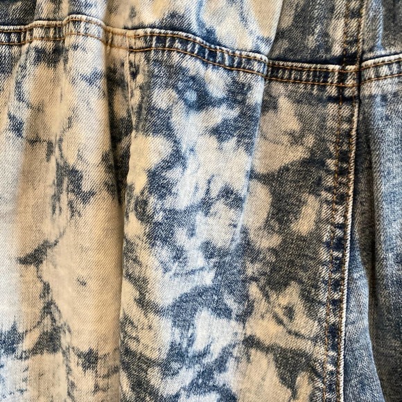 NWT FRAYED Super High Baggy Short in Sour Candy, size 30 - Picture 4 of 13